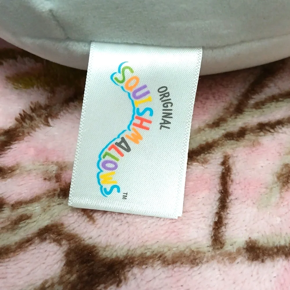 Squishmallows Evita 8" BNWT - Picture 3 of 4